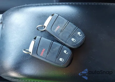 2018 Dodge Journey Se z USA, uszkodzony, nr VIN 3C4PDCAB0JT525018